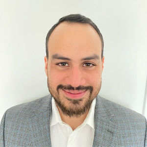 Meet your Posher, Sixto